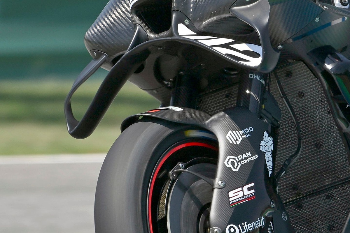 Aprilia’s MotoGP tech secret: a double duct hidden under the fairing