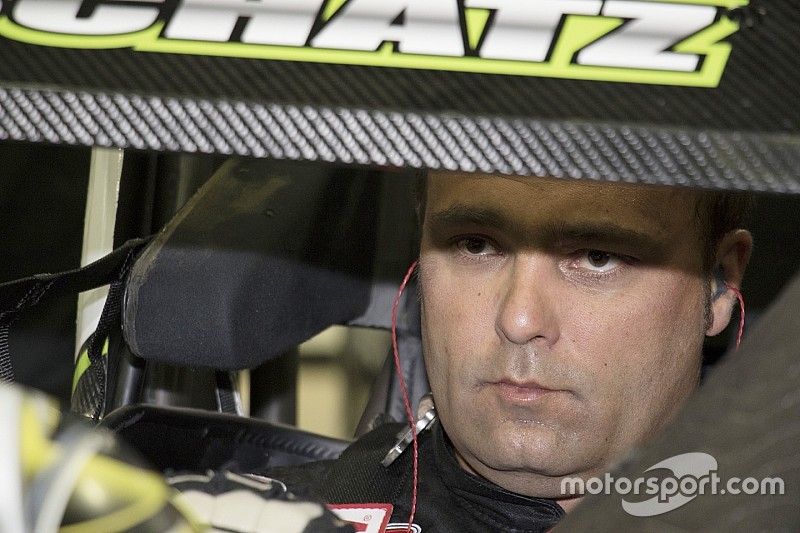 Donny Schatz beats Kyle Larson for tenth Knoxville Nationals win