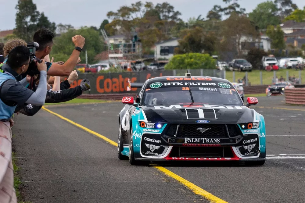Chaz Mostert, Walkinshaw Andretti United Ford Mustang GT