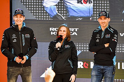 Russell és Kubica tiszta szívből küzdene a Williamsért az utolsó helyeken