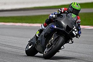 Crutchlow lidera un shakedown marcado por la lluvia en Sepang