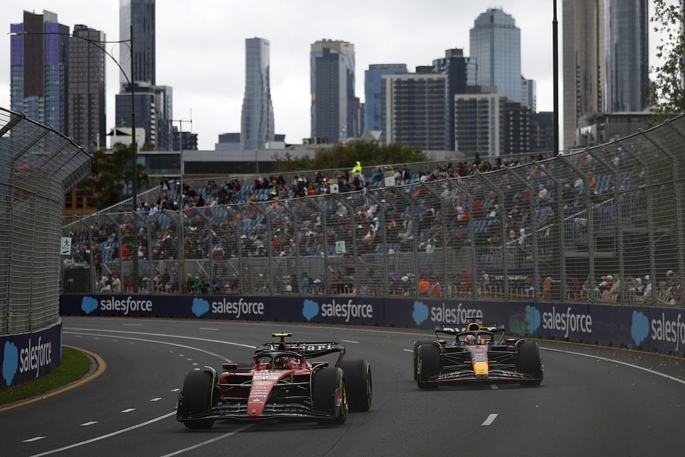 Carlos Sainz, Ferrari SF-23, Max Verstappen, Red Bull Racing RB19