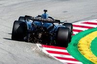 F1: Pirelli alerta para superaquecimento dos pneus traseiros na Áustria