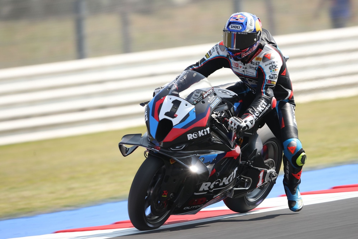 WSBK Balaton Park 2. antrenman seansı: Lowes zirvede, Toprak takipte!