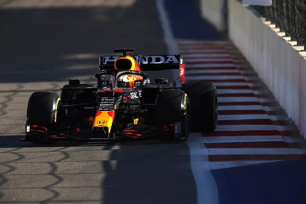 Max Verstappen, Red Bull Racing RB16B