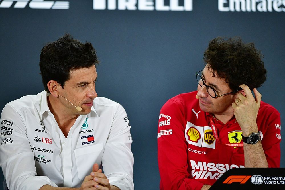 Toto Wolff, Executive Director (Business), Mercedes AMG, and Mattia Binotto, Team Principal Ferrari 