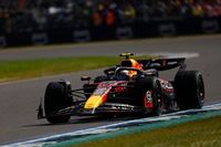 Button: Checo P&eacute;rez debe mejorar pronto o Red Bull debe sustituirle