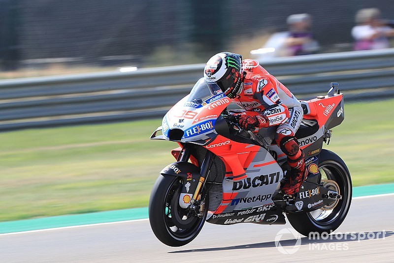 Lorenzóé a pole az Aragóniai GP-n Dovi és Marquez előtt - KO a Yamahánál