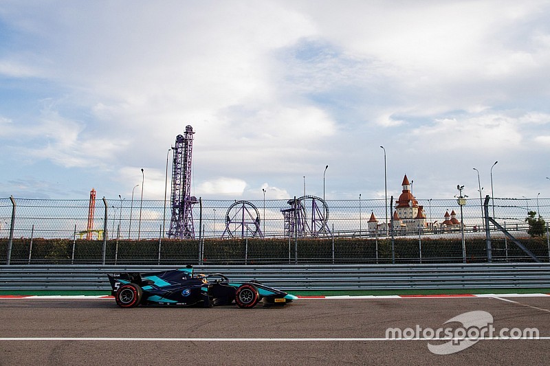 Albon vence prova caótica em Sochi; Sette Câmara é quinto