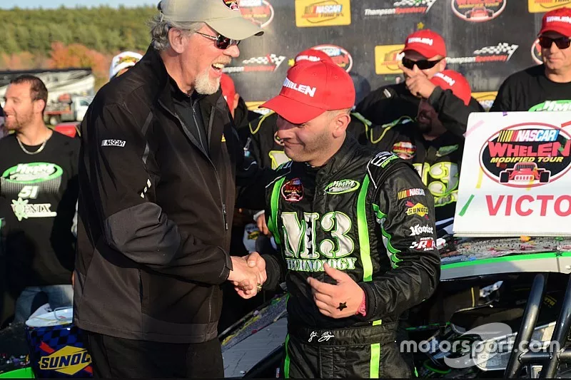 Phil Kurze, Justin Bonsignore