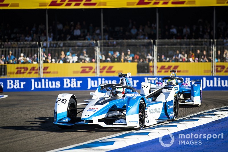 BMW duo free to race despite Marrakesh clash