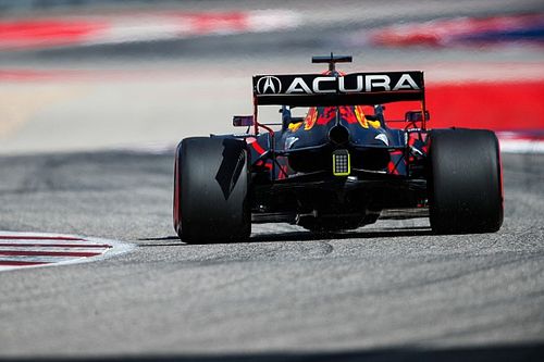 Red Bull unsure of cause of Verstappen's cracked rear wing