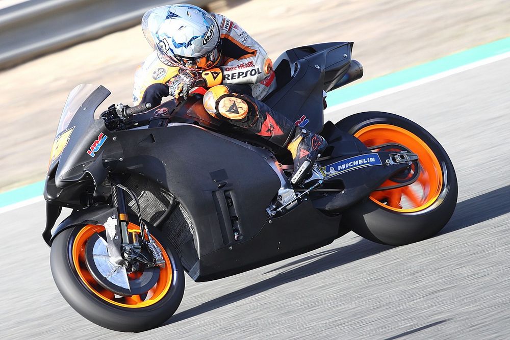 Pol Espargaró renoue avec le grip arrière et son style de pilotage