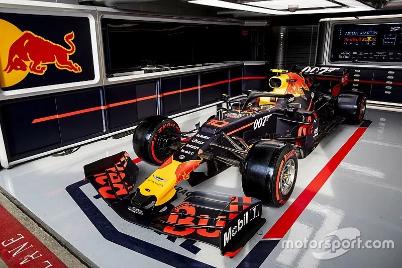 Red Bull Racing RB15 James Bond-livery