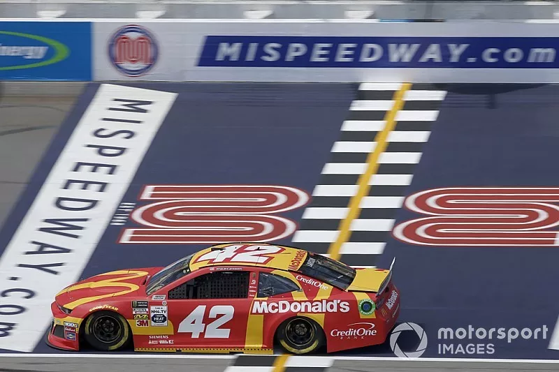  Kyle Larson, Chip Ganassi Racing, Chevrolet Camaro McDonald's