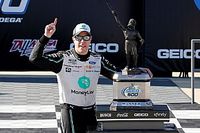 Keselowski lider&oacute; una sola vuelta y gan&oacute; en Talladega