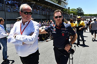 Stoll to continue as Renault president after all