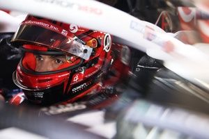 Ocon et Bearman enfin autoris&eacute;s &agrave; piloter la Haas 2026 au simulateur