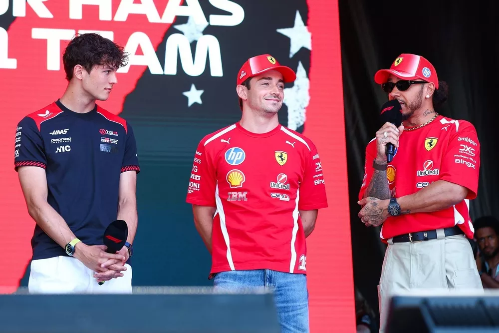 Charles Leclerc, Ferrari, Lewis Hamilton, Ferrari, Oliver Bearman, Haas F1 Team, Esteban Ocon, Haas F1 Team