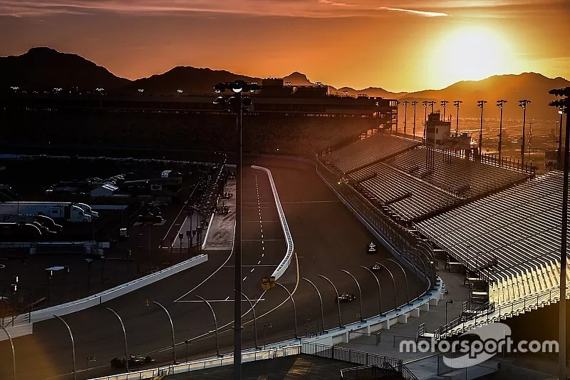 Testing atmosphere at Phoenix