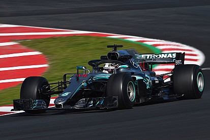 Mercedes pilotları W09'un gelişiminden memnun