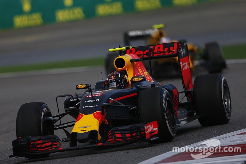 Chefe da Red Bull diz que Kvyat nunca “superou” rebaixamento
