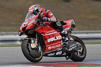 Dovizioso le arrebata el mejor tiempo a Márquez en el arranque de Austria