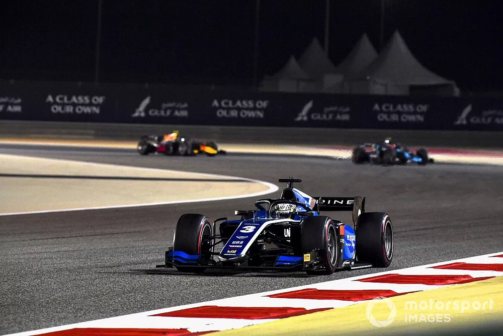 Guanyu Zhou, Uni-Virtuosi Racing