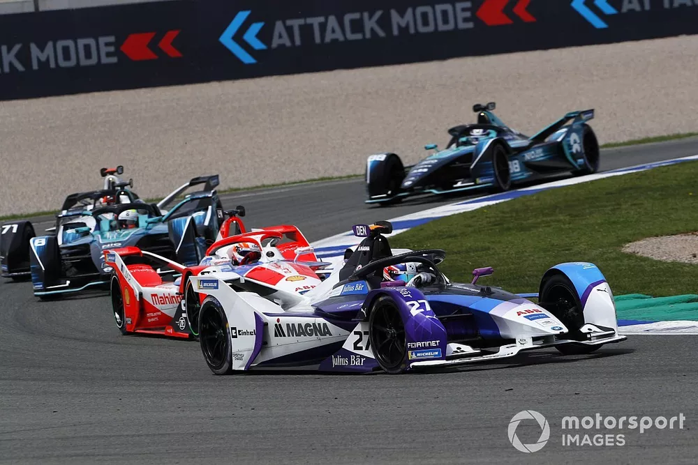 Jake Dennis, BMW i Andretti Motorsport, BMW iFE.21, Alex Lynn, Mahindra Racing, M7Electro, Oliver Turvey, NIO 333, NIO 333 001, Norman Nato, Venturi Racing, Silver Arrow 02, Tom Blomqvist, NIO 333, NIO 333 001, at the start