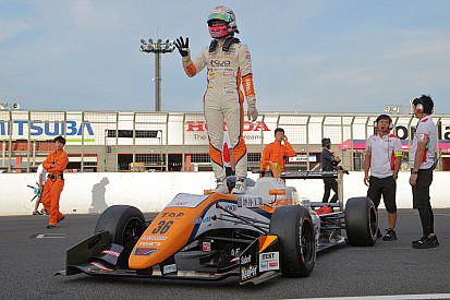 全日本F3第12戦:坪井翔がもてぎ戦3連勝、宮田莉朋に対し42点リード