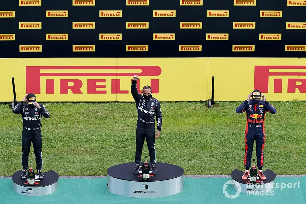 Valtteri Bottas, Mercedes-AMG Petronas F1, Lewis Hamilton, Mercedes-AMG Petronas F1 et Max Verstappen, Red Bull Racing 