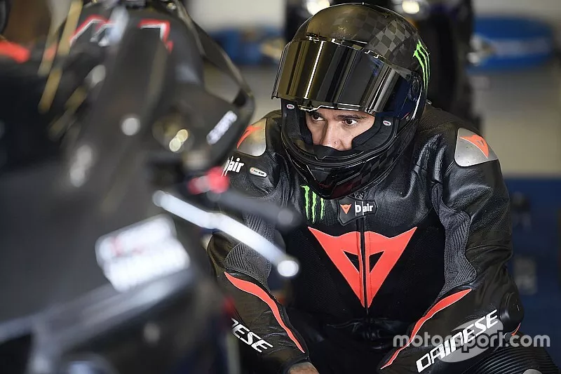 Lewis Hamilton probando la Yamaha Superbike
