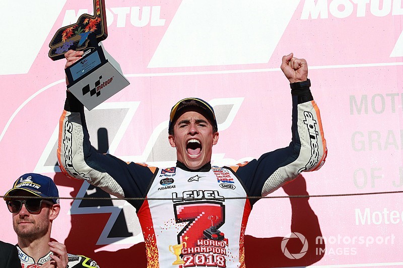Marquez feiert WM-Titel mit ausgerenkter Schulter: