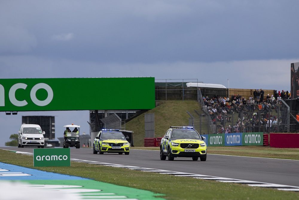 Police cars on the circuit