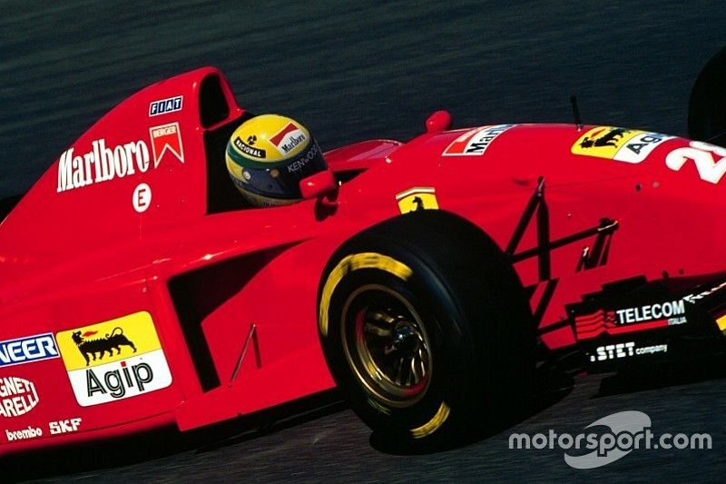 Montagem Senna Ferrari