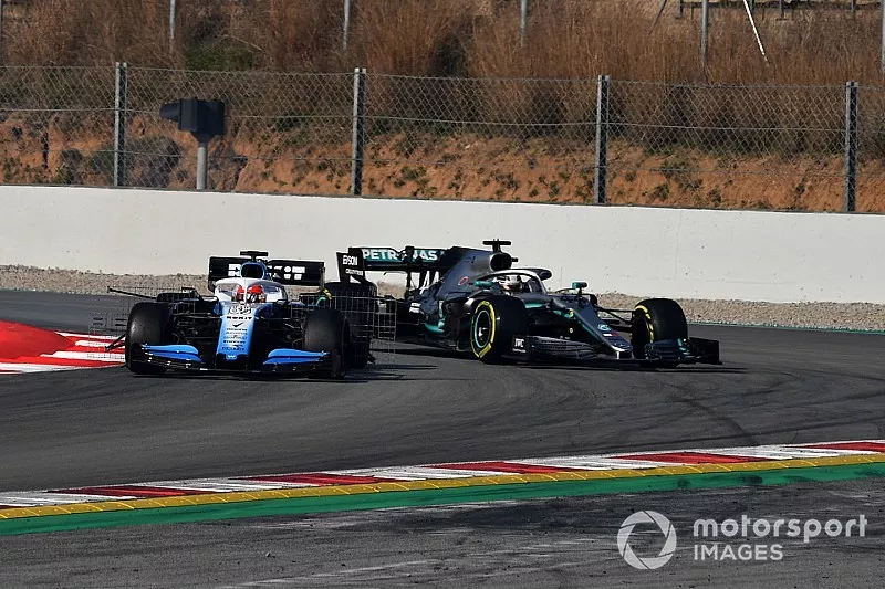 Robert Kubica, Williams FW42 et Lewis Hamilton, Mercedes-AMG F1 W10