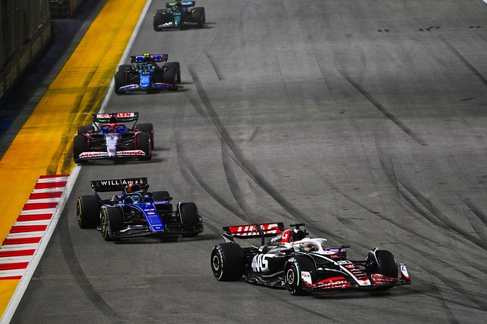 Kevin Magnussen, Haas VF-24, Alex Albon, Williams FW46, Daniel Ricciardo, RB F1 Team VCARB 01