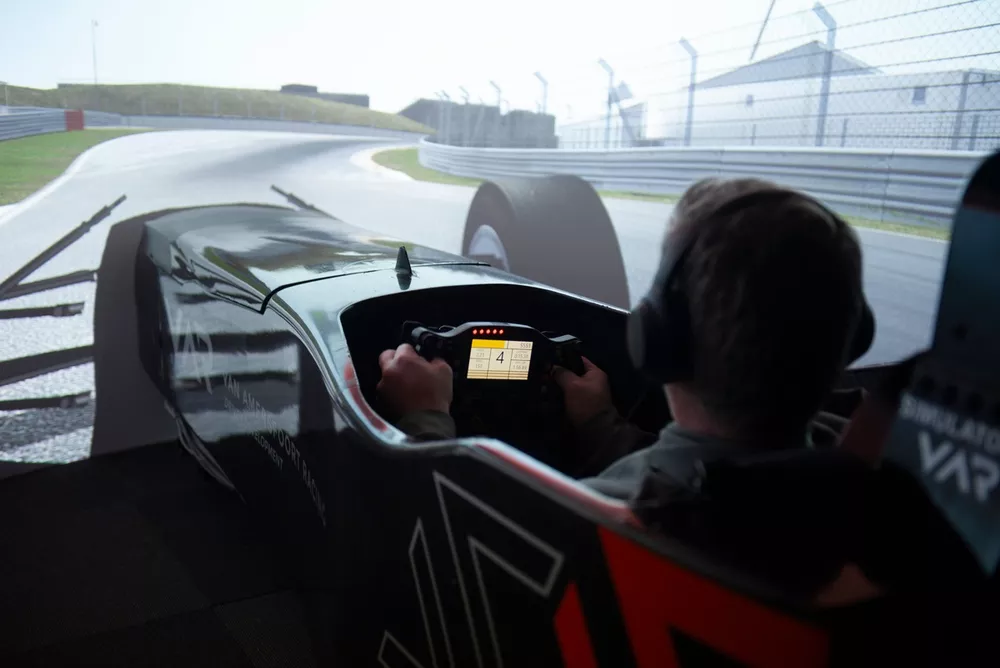 Simulator bij Van Amersfoort Racing