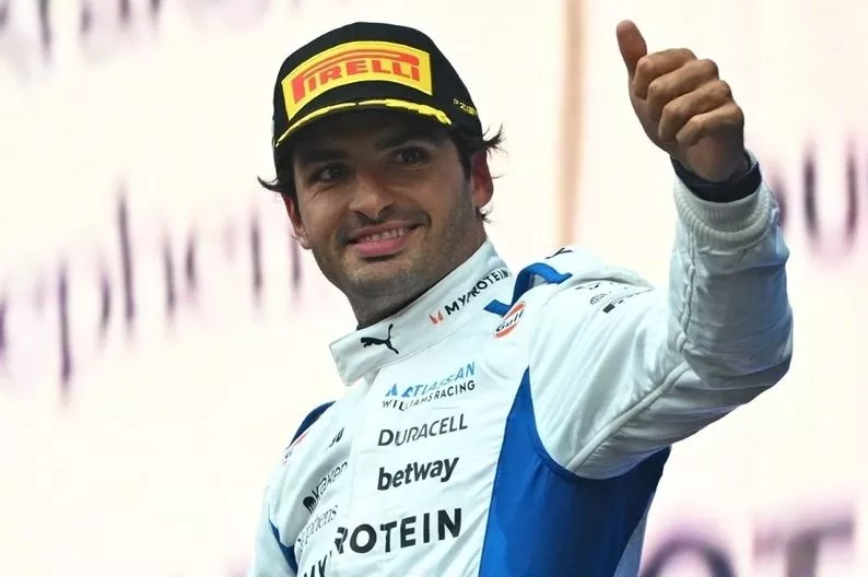 Carlos Sainz schafft das, was vor ihm nur Alain Prost gelang