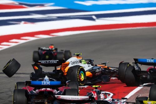 Marko: Los pilotos de McLaren sienten la presión de Verstappen