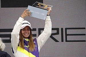 Marta Garc&iacute;a domina en su primera victoria en W Series