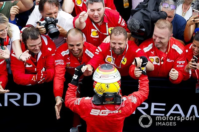 Second place Sebastian Vettel, Ferrari celebrates with his team

