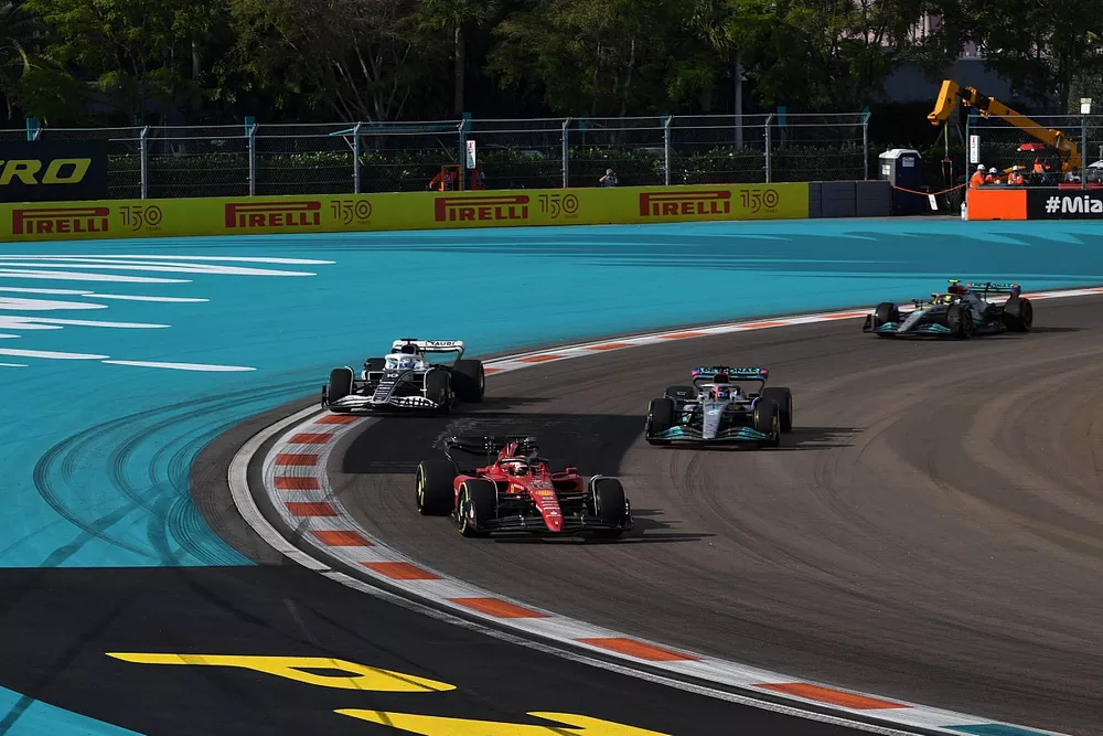 Charles Leclerc, Ferrari F1-75 Lewis Hamilton, Mercedes W13 Pierre Gasly, AlphaTauri AT03 George Russell, Mercedes W13 