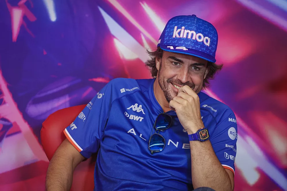 Fernando Alonso, Alpine F1 Team, in the Press Conference