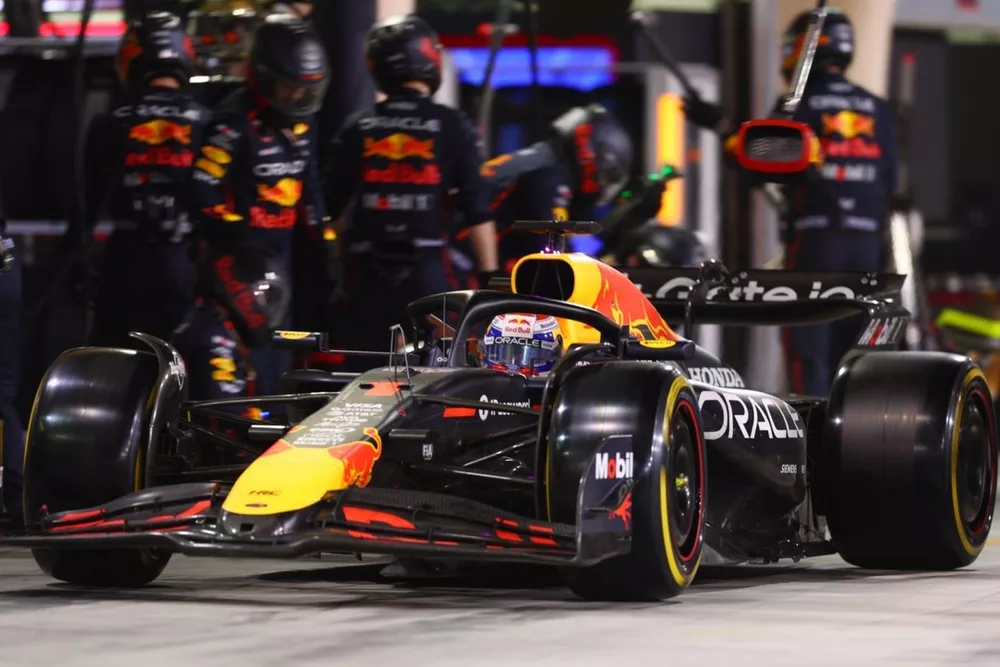 ペース不足にピットミス……フェルスタッペン、バーレーンGPで大敗