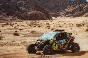 Gerad Farrés hace km solidarios contra el cáncer en el Dakar 2025