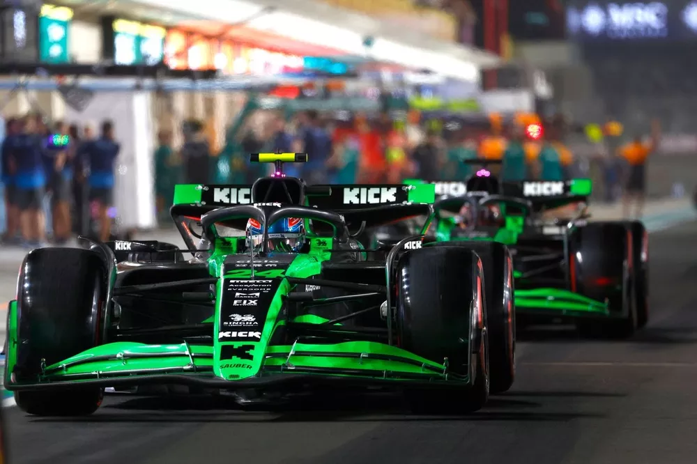 Zhou Guanyu, KICK Sauber C44