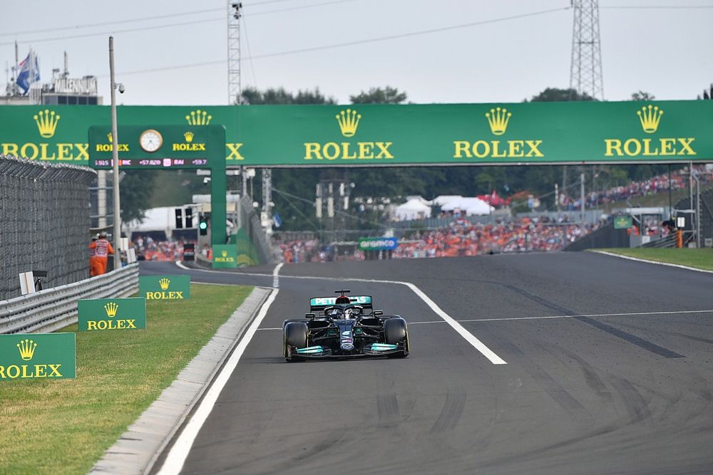 Lewis Hamilton, Mercedes W12