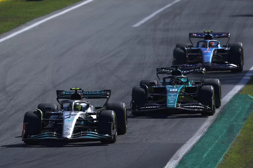Lewis Hamilton, Mercedes W13, Lance Stroll, Aston Martin AMR22, Esteban Ocon, Alpine A522, Yuki Tsunoda, AlphaTauri AT03