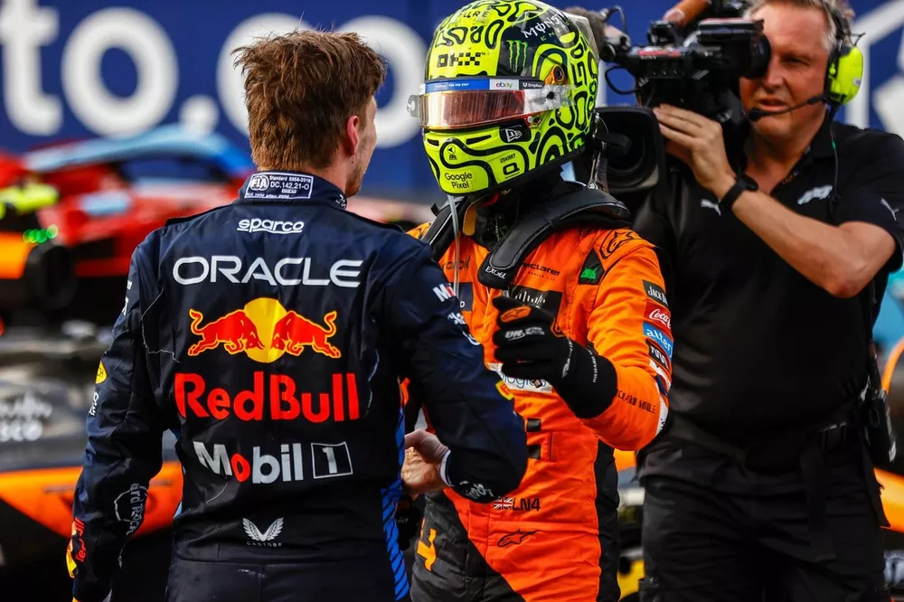 Max Verstappen, Red Bull Racing, 2nd position, Lando Norris, McLaren F1 Team, 1st position, congratulate each other in Parc Ferme